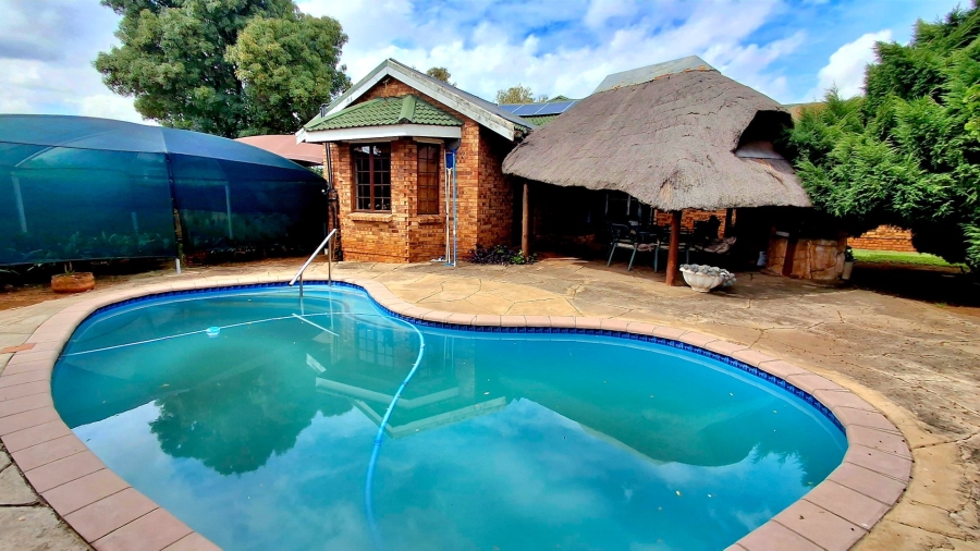 3 Bedroom Property for Sale in Vaalpark Free State